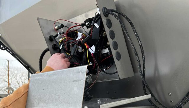 accessory integration for spreaders