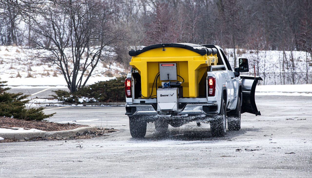 snowex poly renegade hopper salter spreader