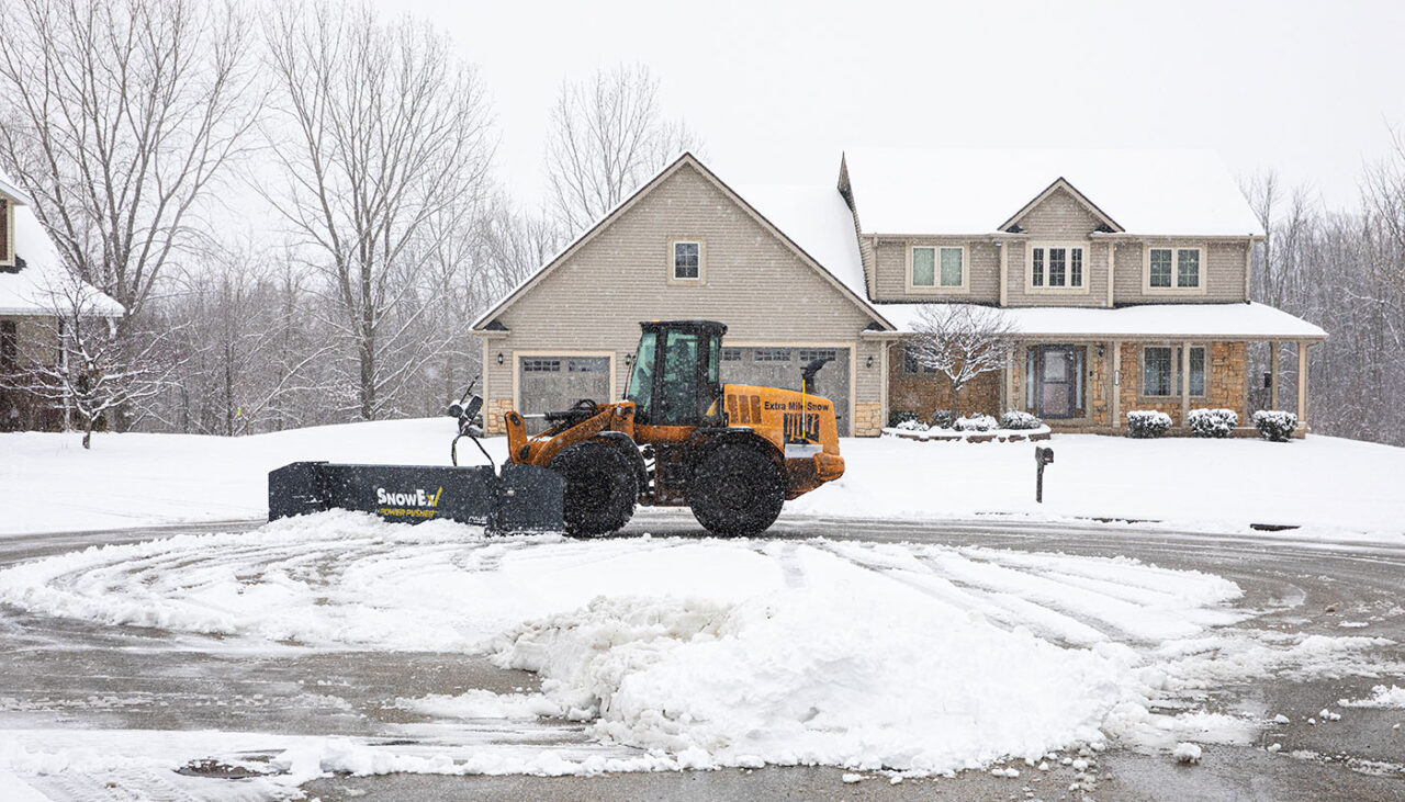 SnowEx POWER PUSHER PRO clean scrape