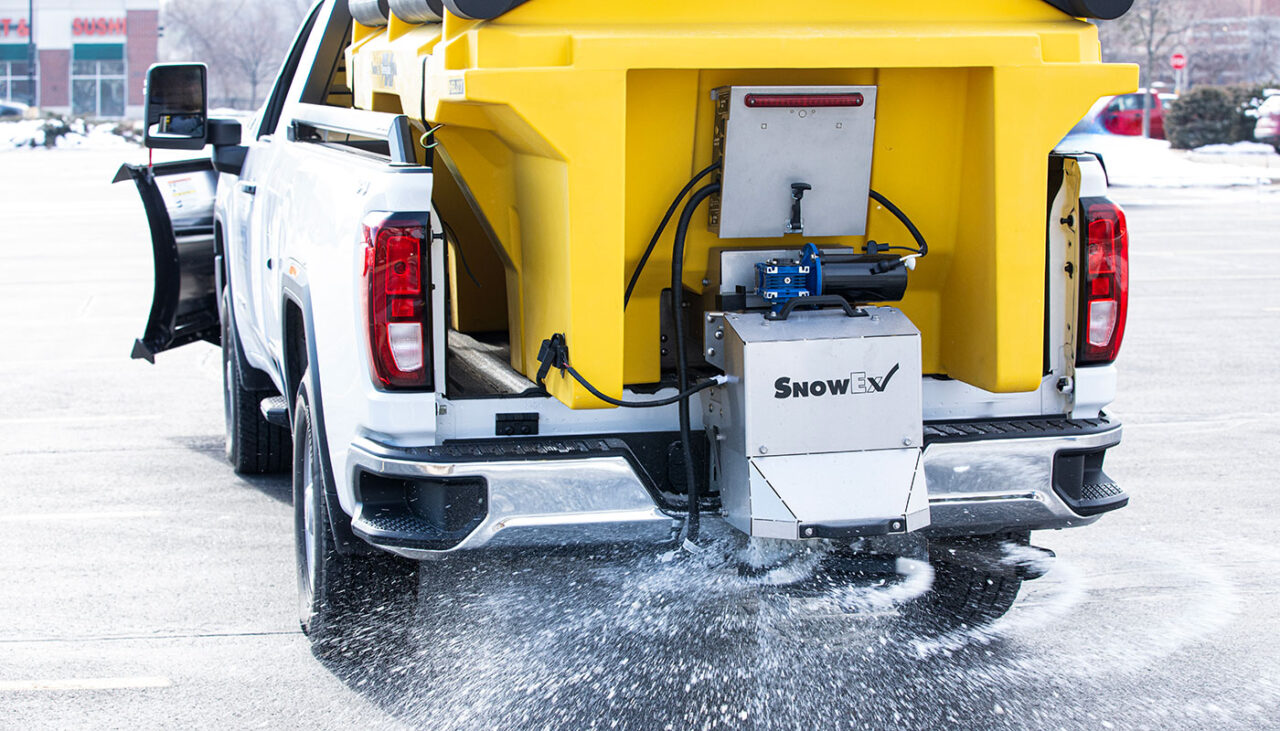 snowex renegade hopper spreader broadcast